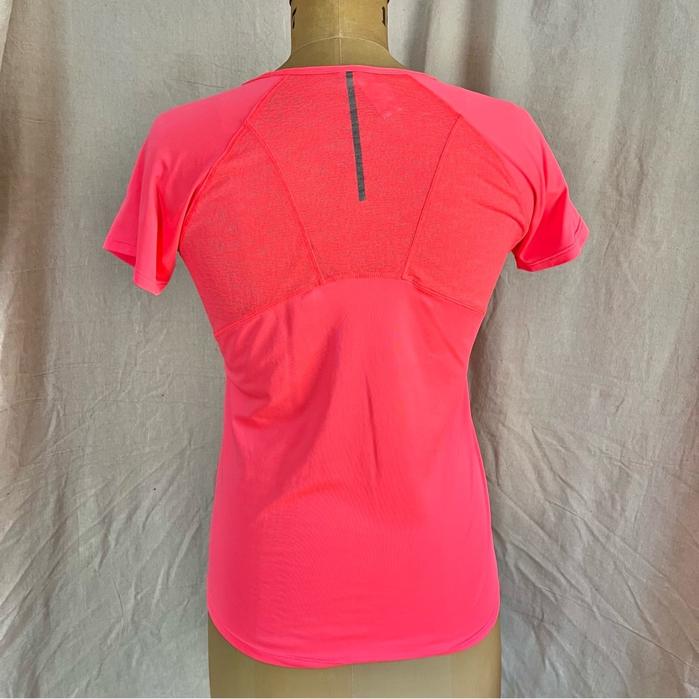 2/$20 New Balance Women’s Short Sleeve Crewneck Athletic T-Shirt - Picture 4 of 12